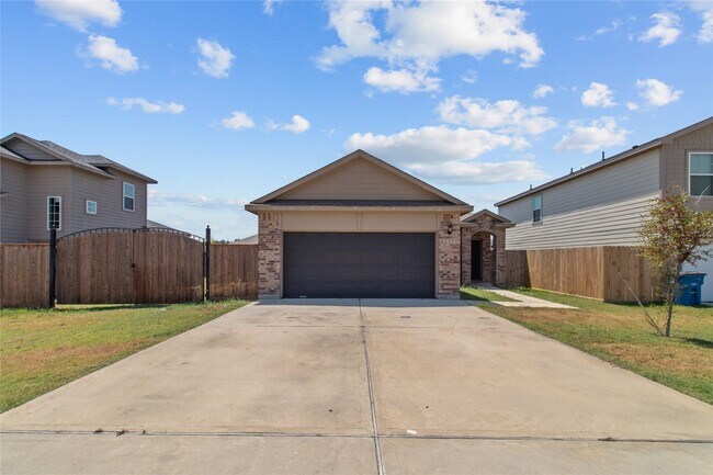 Photo - 1111 Rd 5102