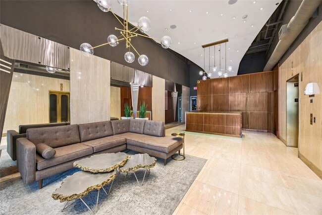 Photo - 917 Main St Unit 1005