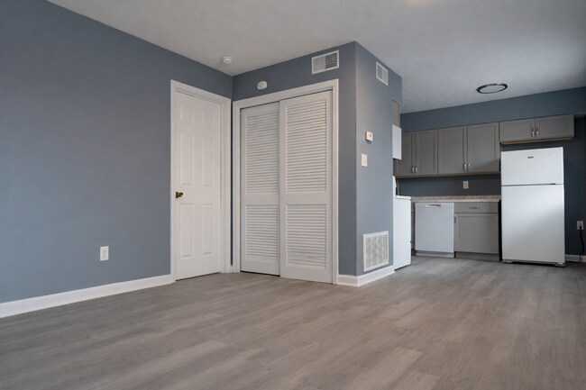 Photo - 4450 Dixie Hwy Unit 1