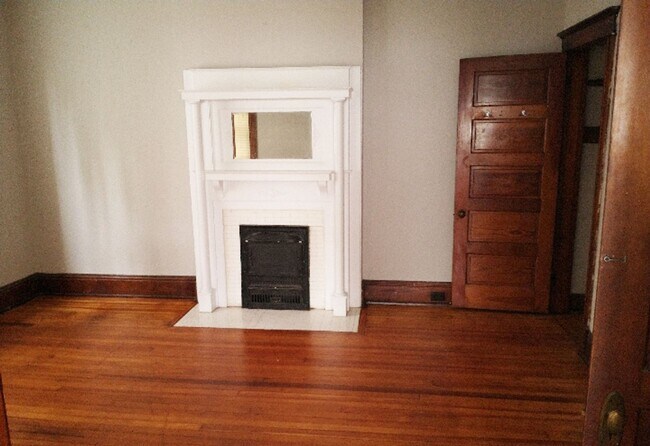 Photo - 3227 Jefferson Ave Unit 3227-04