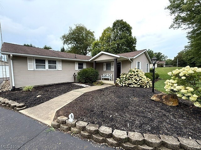 Building Photo - 5965 South Dr
