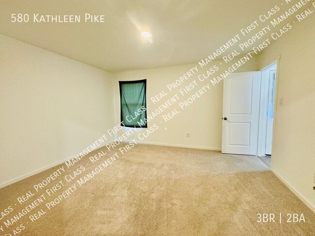 Photo - 580 Kathleen Pike