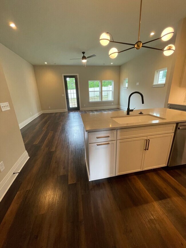 Photo - 1086 Noble Lp