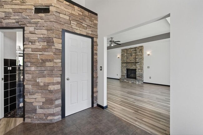 Photo - Spacious 5-Bed Walkout Home with Over 3,50...
