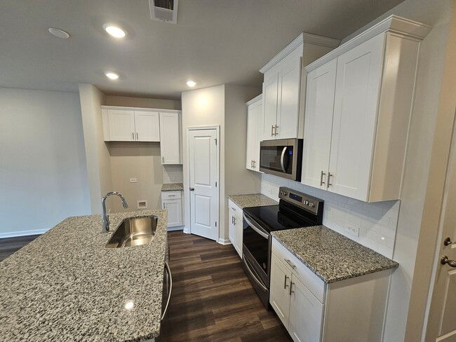 Photo - Like-New townhome in Concord