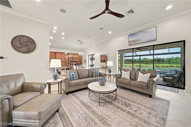8888 Savona Ct