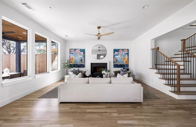 Photo - 8910 Daytonia Ave