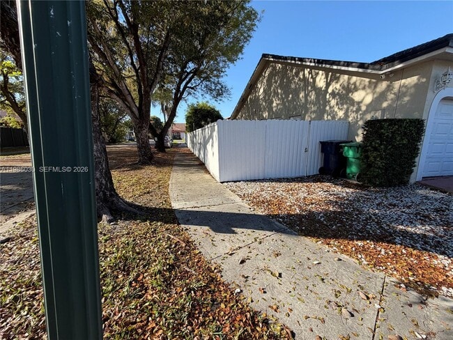 Photo - 9102 NW 148th St