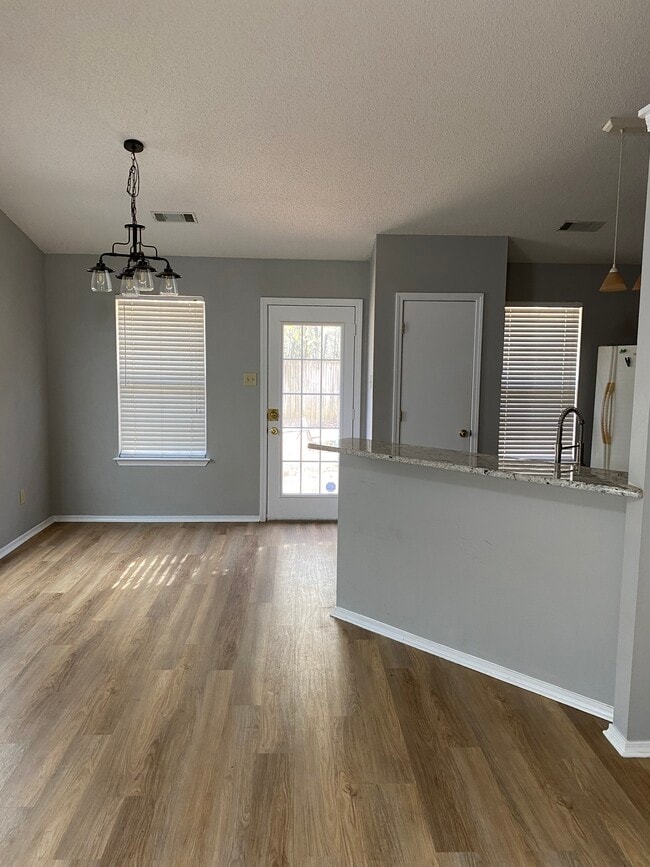 Photo - 61 Meadow Ridge Loop