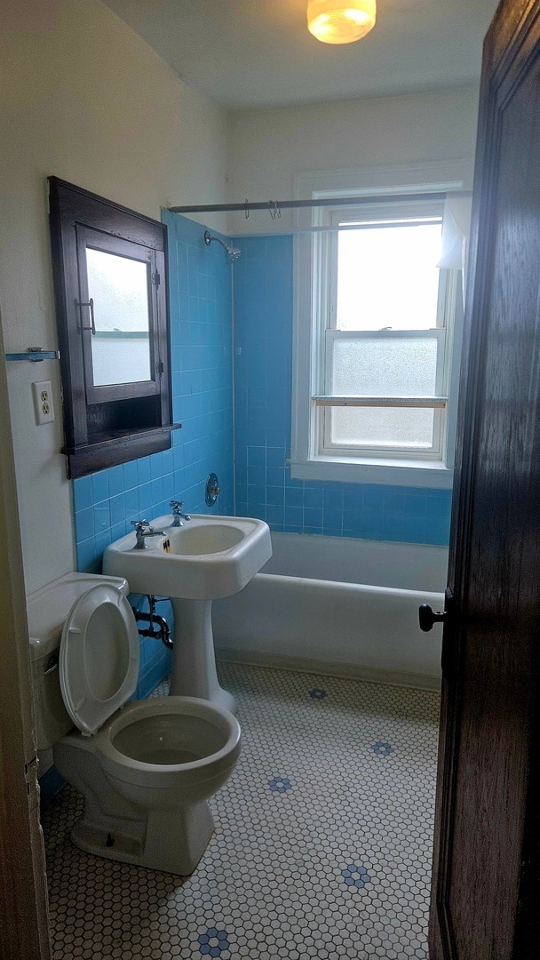 Photo - 2454 N Kilpatrick Ave Unit 1A