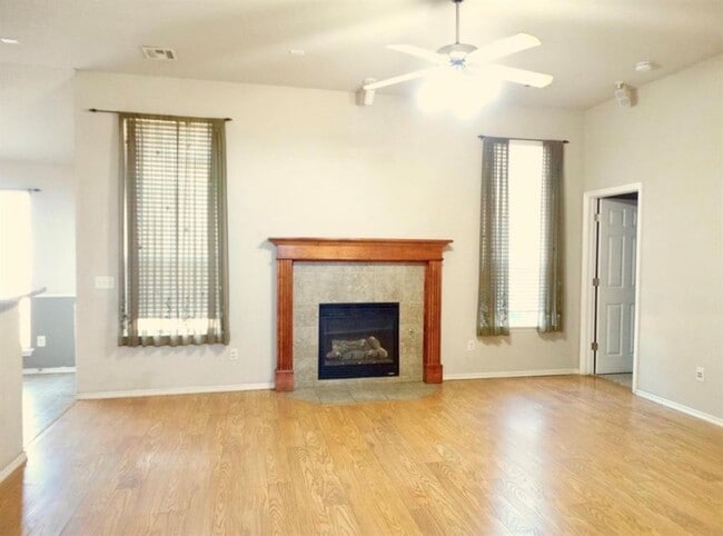 Photo - 3301 Buckingham Pl