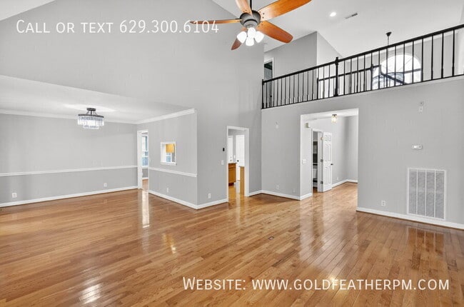 Photo - 3940 Waterford Way