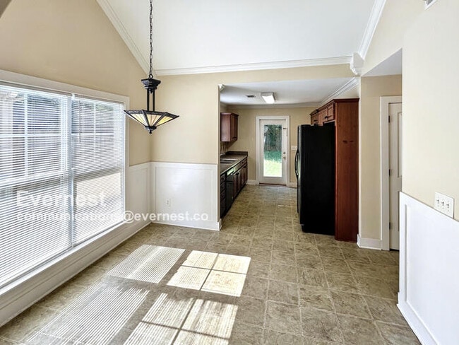 Photo - 100 Moss Stone Ln