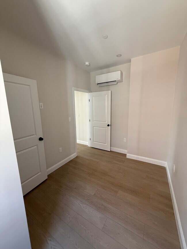 Photo - 115 Salem St Unit 2