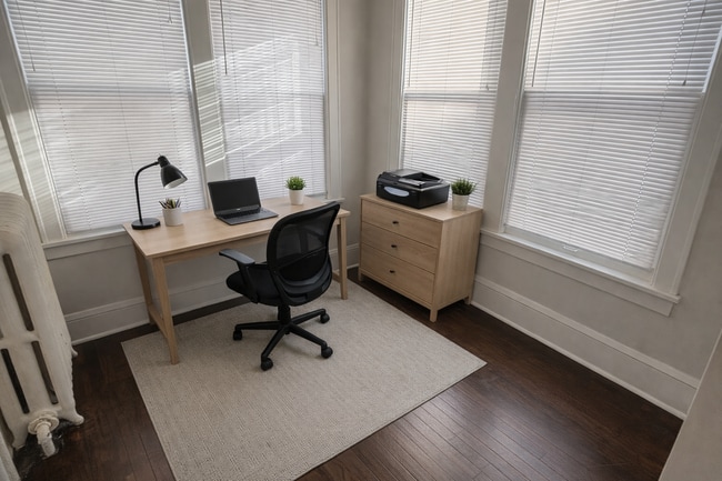 Photo - 2529 Polk St NE Unit 1