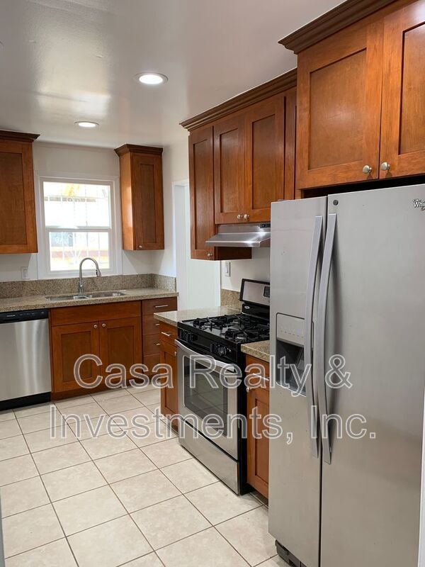 Photo - 444 N Alta Vista Blvd Unit Right
