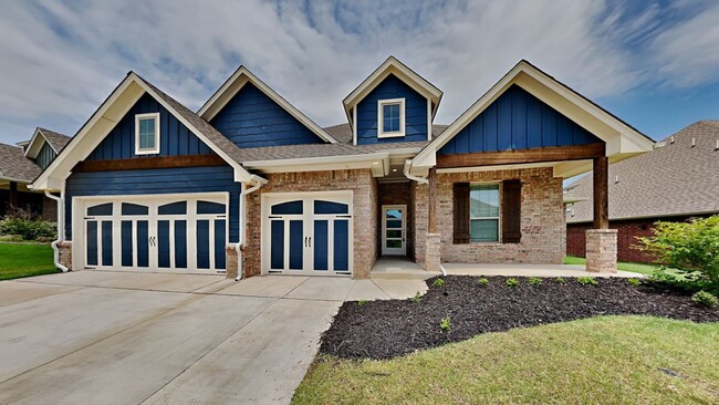 Photo - Luxury 5 Bedroom, 3 Bathroom, 3 Car Garage...