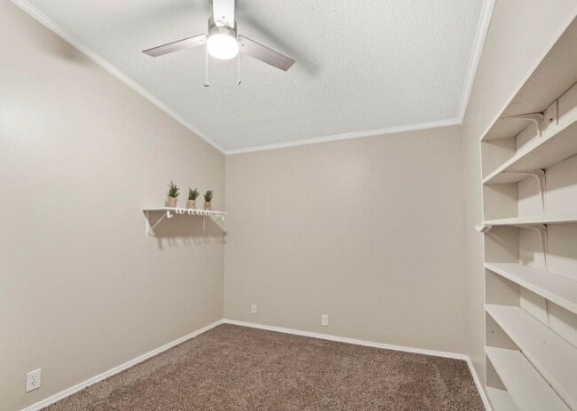 Photo - 4747 Port Arthur Ave