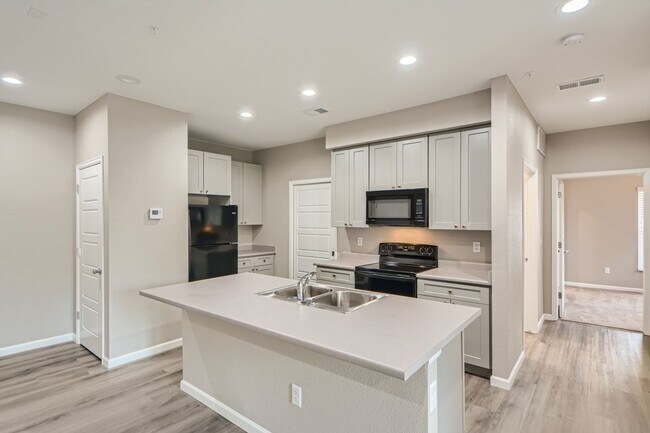 Photo - Modern Apartment for Rent at Arizona Flats! Unit 5250 W Arizona - 200