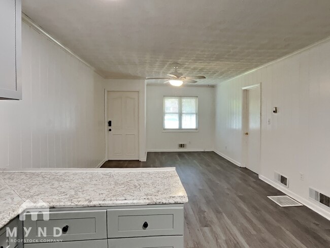 Photo - 1429 Vesta Ave Unit Left
