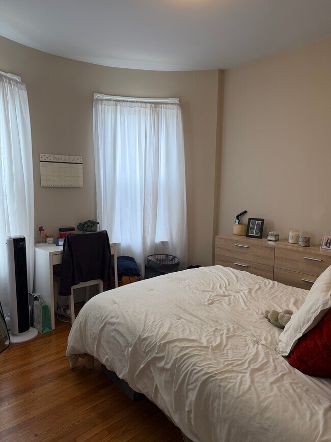 Photo - 122 Calumet St Unit 2