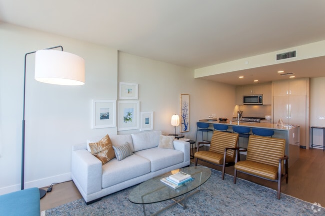 1 BR, 1 BA - 762 SF