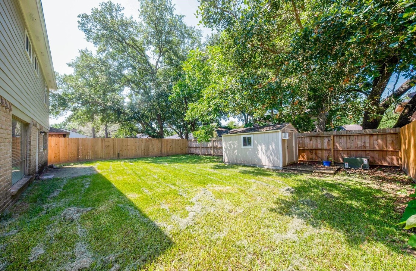 Photo - 16418 Blackhawk Blvd