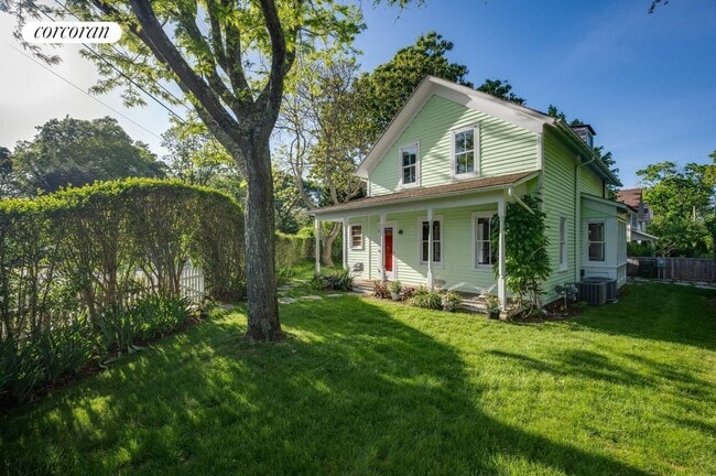 Photo - 17 Montauk Ave