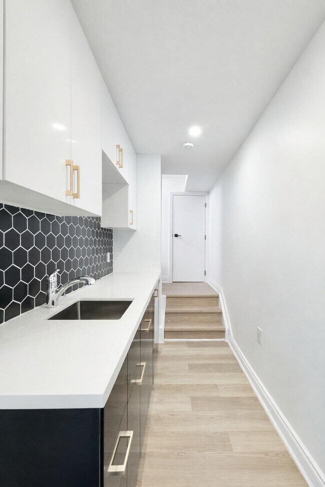 Photo - 34 Church St