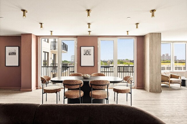 Building Photo - 100 Sullivan Pl