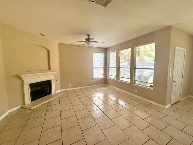 Photo - 4115 Dunn Oak Dr