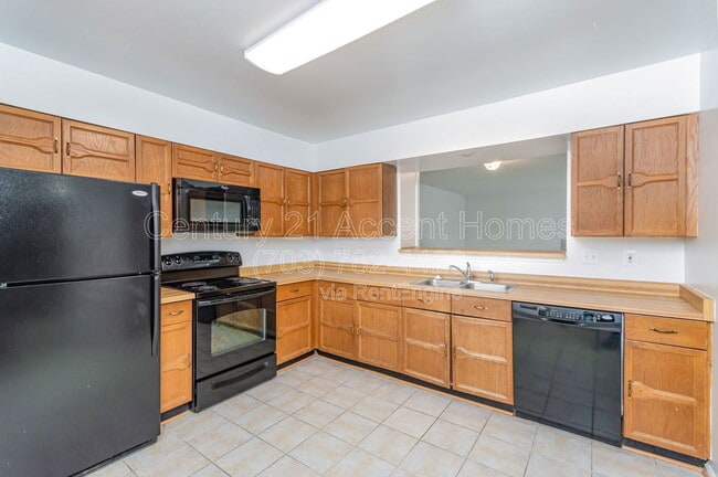 Photo - 29 S Floyd St