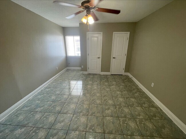 Photo - 3805 Houma Blvd