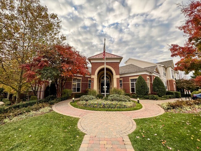 Photo - Sunny 1 Bed 1 Bath Condo In Beautiful Fairfax Ridge Condo