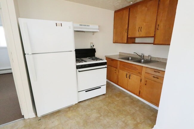 1323 S 9th St Unit 1323-D S 9th St