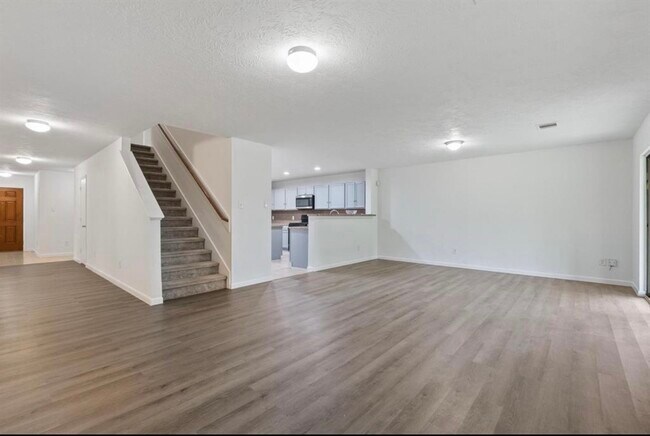 16119 Peach Bluff Ln