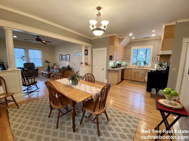Photo - 24 Grovenor Rd Unit 1