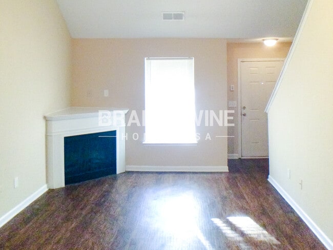 Photo - 3080 Broadleaf Trail Rd