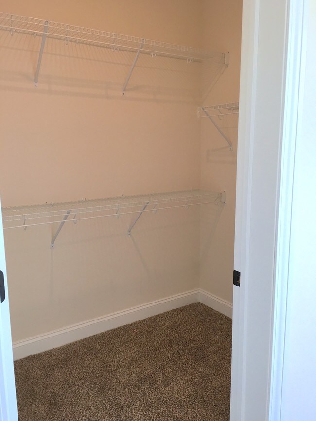 Hartland Riverwalk Apartments For Rent in Hartland, WI