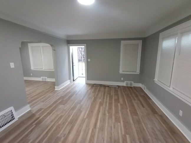 Building Photo - 15857 Evanston St