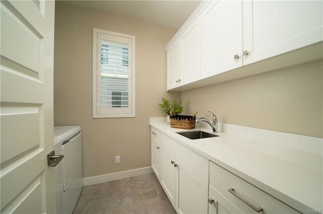 Building Photo - 109 Pitch