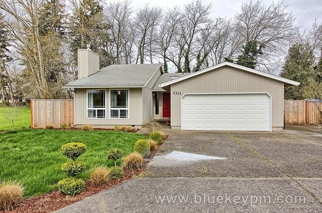 Photo - 3 Bed, 2 Bath home in Milwaukie