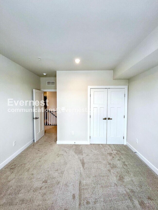 Photo - 12112 Calgary Lp