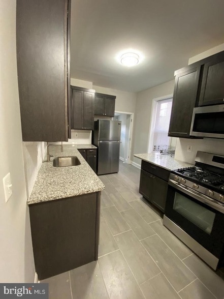 Photo - 325 E 21st St