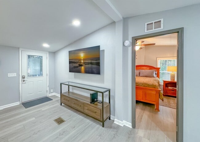 Photo - 16957 Lake Christiana Ct