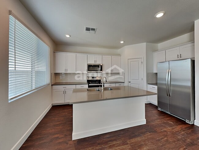 Photo - 8983 N 171st Dr