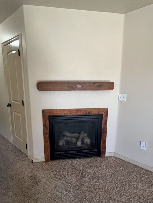2747 North Mountain Valley Trail