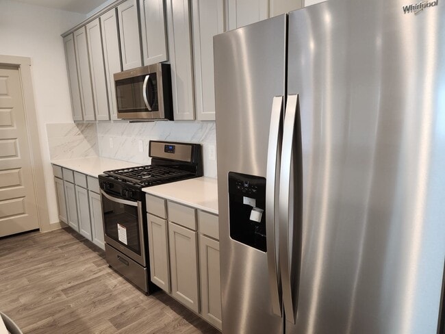 7106 Marina Hts Wy