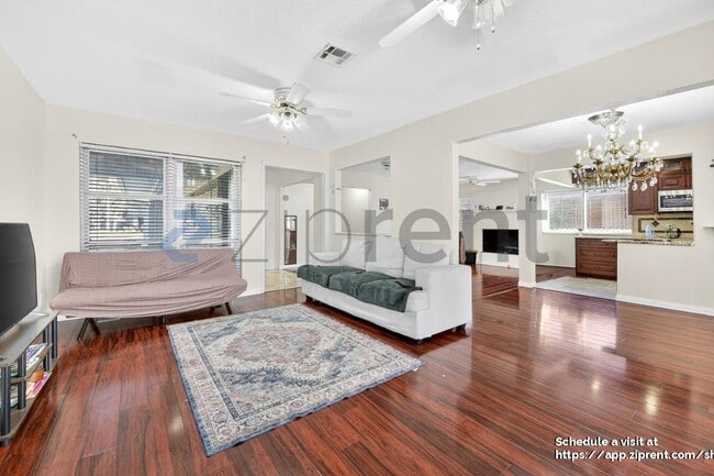 Photo - 502 Forest Cir