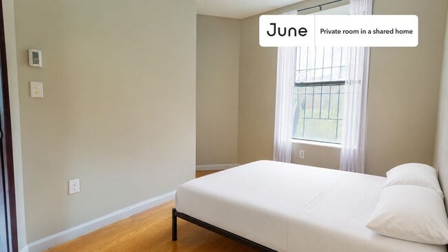 Building Photo - Room in Shared 4 bed/1.5 bath home in Upper West Side